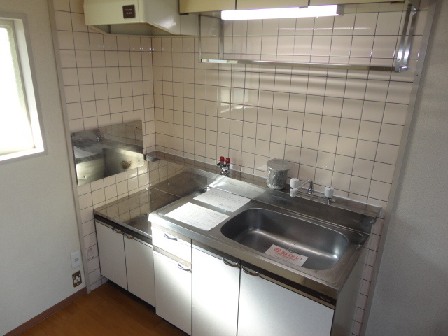 生駒郡斑鳩町龍田西６丁目のアパートのキッチン