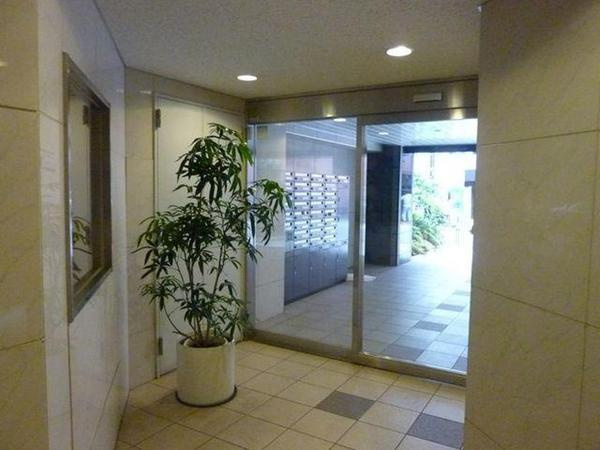 【エントランス】