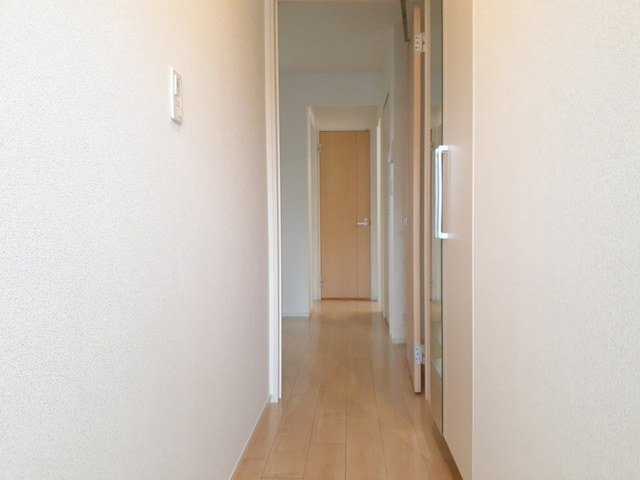 プルミエリアⅡの玄関|落ち着いた玄関です