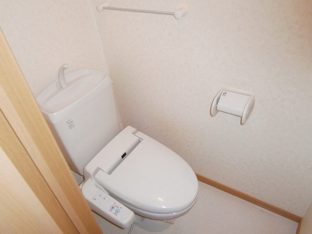 ＺＥＫＯＯ　ＨＹのトイレ|ゆったりとした空間のトイレです