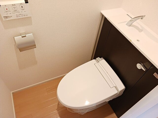 トーク鷹の羽　Ⅴのトイレ|コンパクトで使いやすいトイレです