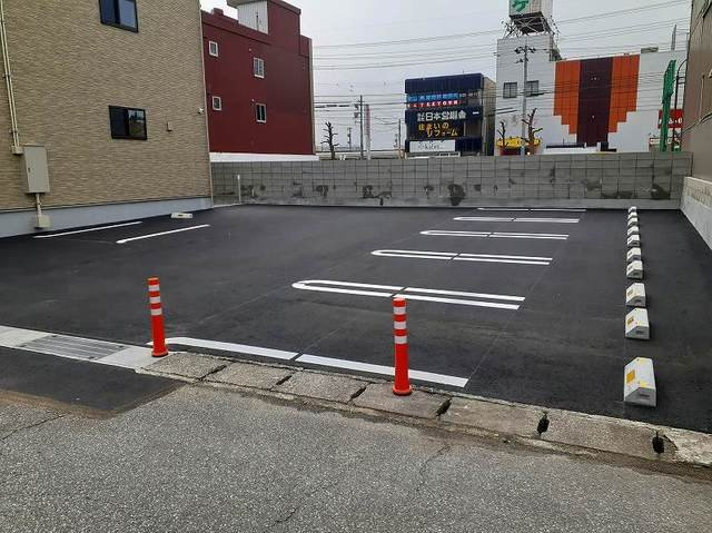 パルクの駐車場|カースペースがあります