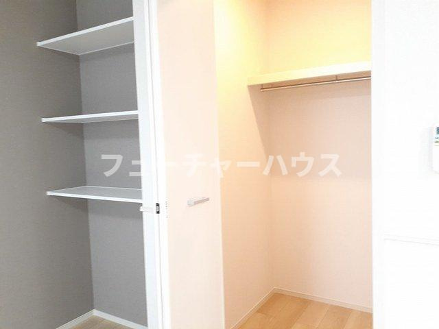 オランジェリーの収納|収納豊富です