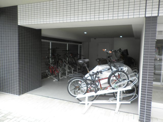 RAFFINE TERRACE