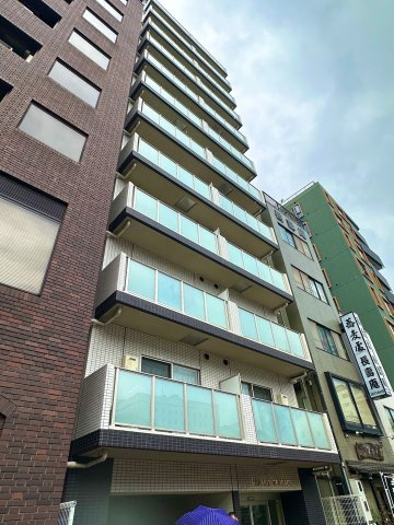RAFFINE TERRACE
