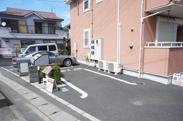 Ｒｏｓｅ　ｃａｓａの駐車場