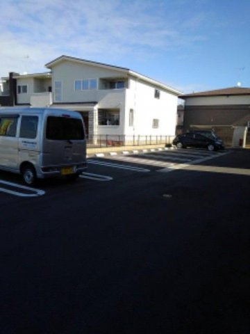 バイオレット真備　Ｎｏ．１の駐車場