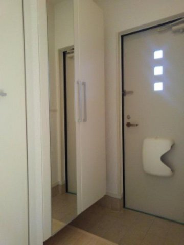バイオレット真備　Ｎｏ．１の玄関