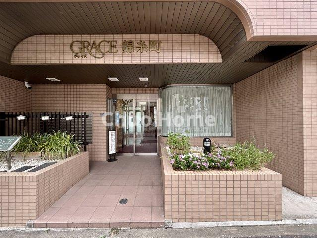 グレース錦糸町シティフロントのエントランス|【エントランス】マンションのエントランスは、その物件の印象を決める、顔とも言える場所です。毎日通る場所ですからきれいなのが一番です。