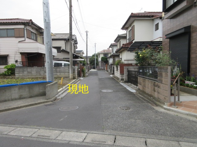 【仲介手数料無料】新築戸建　熊谷市佐谷田3981-21（全1棟）の前面道路含む現地写真