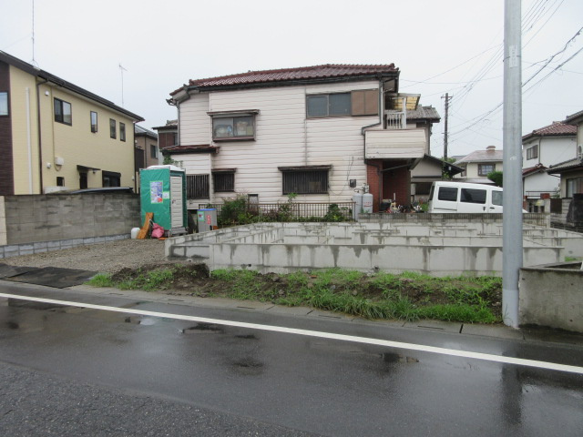 【仲介手数料無料】新築戸建　熊谷市佐谷田3981-21（全1棟）の前面道路含む現地写真