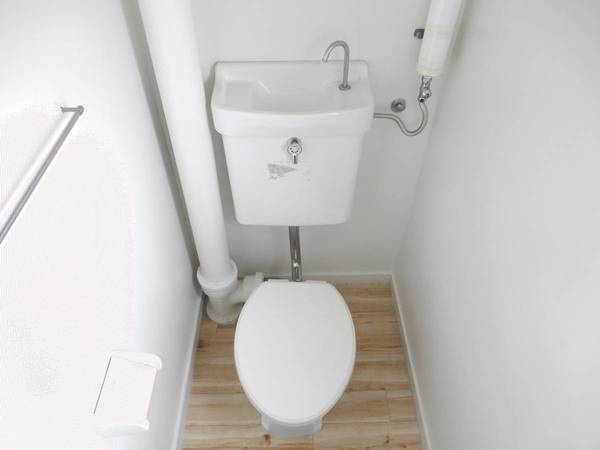 ビレッジハウス検見川9号棟のトイレ|ビレッジハウスの同一物件・同一タイプの間取りの写真です