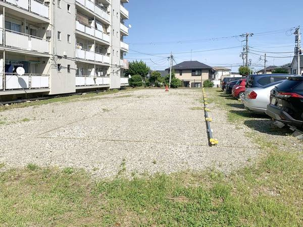 ビレッジハウス戸川2号棟の駐車場|車をお持ちの方に嬉しい駐車場付きの物件です