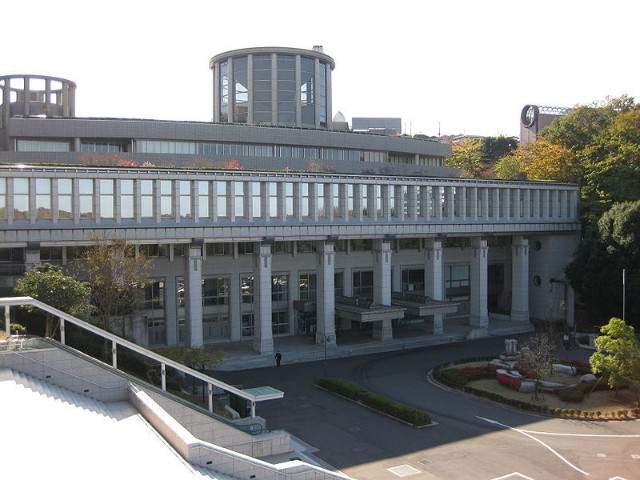 川崎市多摩区三田１丁目の賃貸マンションの周辺|私立専修大学生田キャンパス 1926m