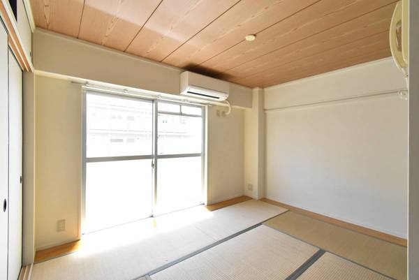 ビレッジハウス郷地2号棟の居間・リビング|ビレッジハウスの同一物件・同一タイプの間取りの写真です