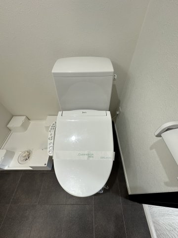 ヒルズ妙蓮寺のトイレ|ゆったりとした空間のトイレです