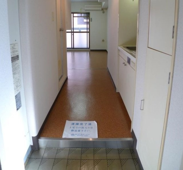 スカイコート世田谷第３の玄関|シンプルで使いやすい玄関です