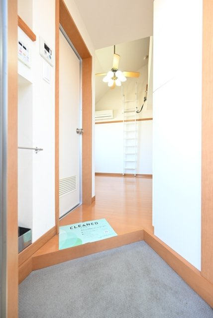 マイプラン旭丘Ａ棟の玄関|毎日通る玄関はこちらです