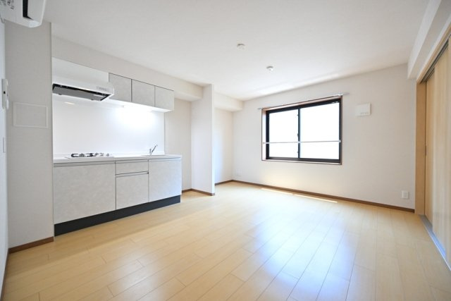 ＣＥＮＴＲＡＬ　ＧＡＲＤＥＮ　ＲＥＳＩＤＥＮＣＥ　ＴＯＫＹＯの居間・リビング|使いやすい居間です