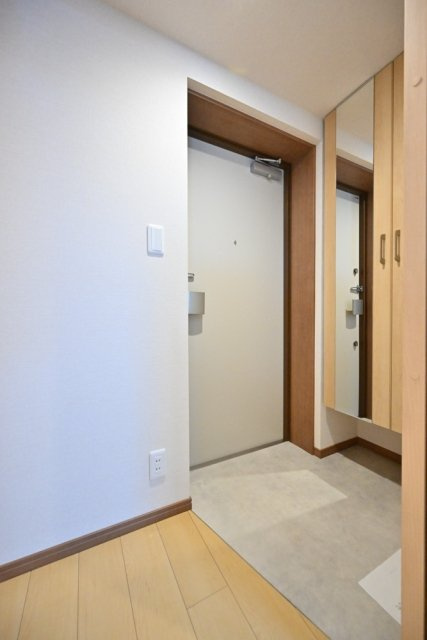 ＣＥＮＴＲＡＬ　ＧＡＲＤＥＮ　ＲＥＳＩＤＥＮＣＥ　ＴＯＫＹＯの玄関|玄関です