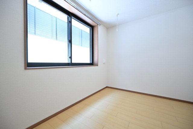 ＣＥＮＴＲＡＬ　ＧＡＲＤＥＮ　ＲＥＳＩＤＥＮＣＥ　ＴＯＫＹＯの洋室|洋室2