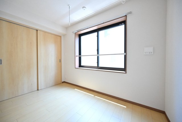 ＣＥＮＴＲＡＬ　ＧＡＲＤＥＮ　ＲＥＳＩＤＥＮＣＥ　ＴＯＫＹＯの洋室|洋室2