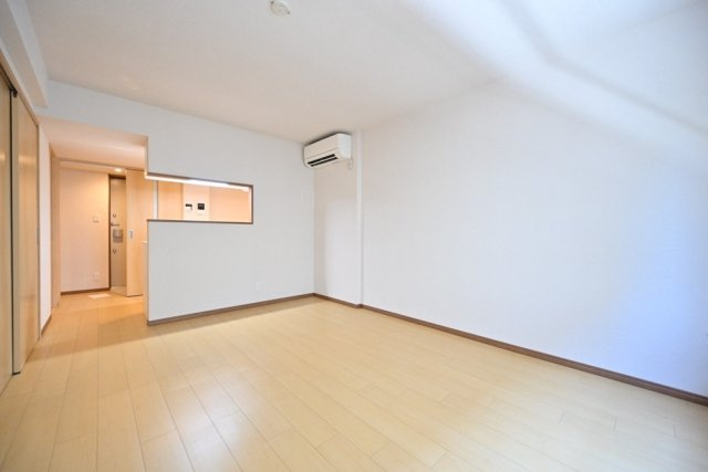 ＣＥＮＴＲＡＬ　ＧＡＲＤＥＮ　ＲＥＳＩＤＥＮＣＥ　ＴＯＫＹＯの居間・リビング|ゆったり過ごせる居間です