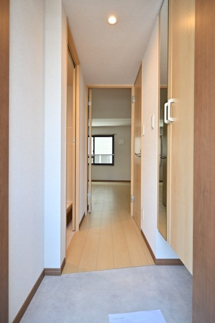 ＣＥＮＴＲＡＬ　ＧＡＲＤＥＮ　ＲＥＳＩＤＥＮＣＥ　ＴＯＫＹＯの玄関|毎日通る玄関はこちらです