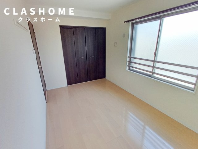 ペンディオの洋室|同物件の別部屋になります。