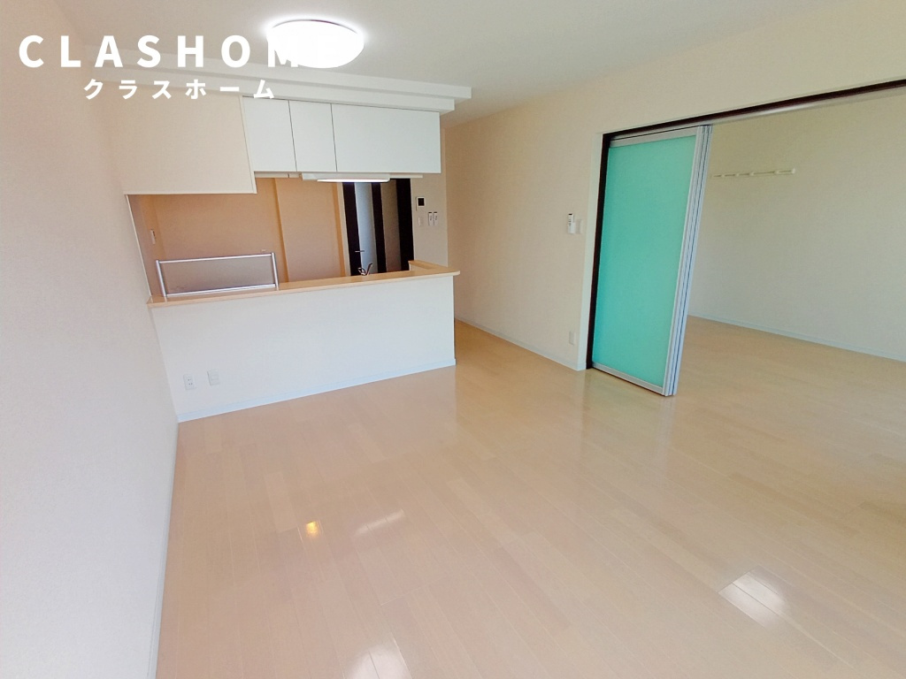ペンディオの居間・リビング|同物件の別部屋になります。