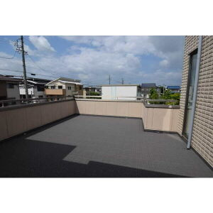 野白町野白108貸家のバルコニー