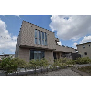 野白町野白108貸家