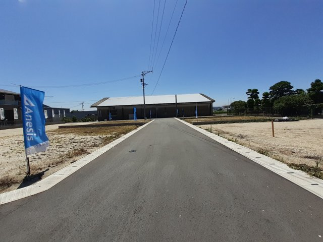 宇土市新松原町の売地の前面道路含む現地写真