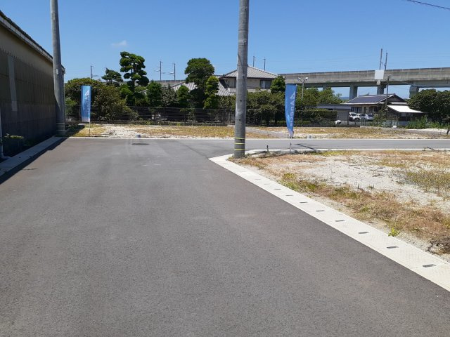宇土市新松原町の売地の前面道路含む現地写真|南東側