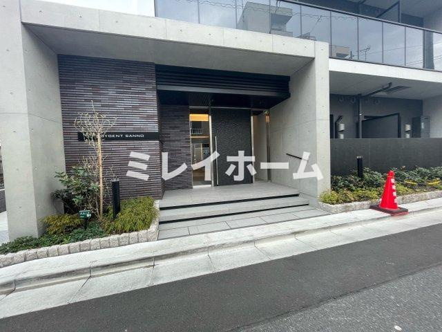 ロイジェント山王のエントランス