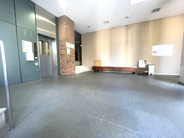 N-flats 横浜大岡のロビー