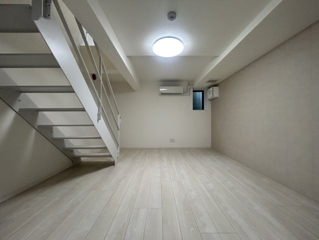 GRANPASEO下北沢Ⅲの洋室|個人の部屋や寝室として使える洋室です