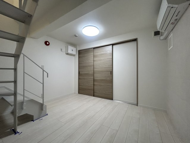 GRANPASEO下北沢Ⅲの洋室|明るい洋室です