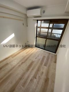 センチュリー野方の洋室|明るい洋室です