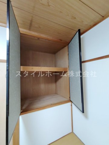 為当町貸家の収納