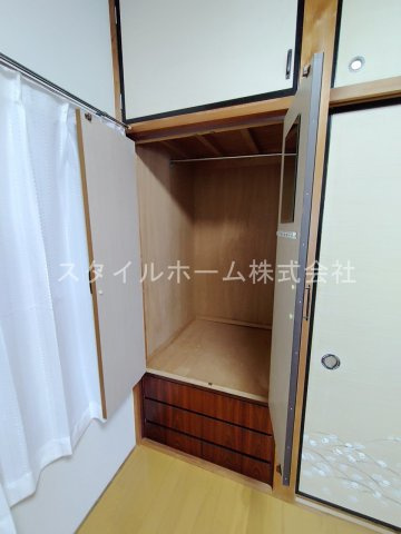為当町貸家の収納