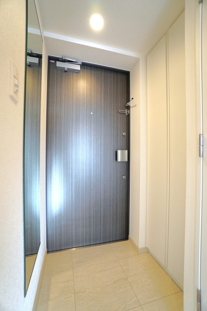ラティエラ品川西大井の玄関|※写真は同タイプ住戸です。