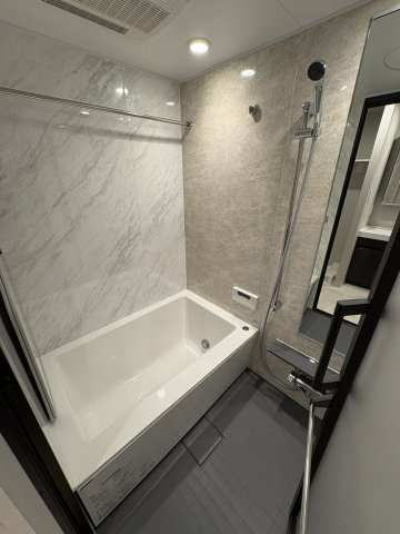 コンシェリア目黒本町 ＴＨＥ ＲＥＳＩＤＥＮＣＥの浴室|きれいなお風呂です