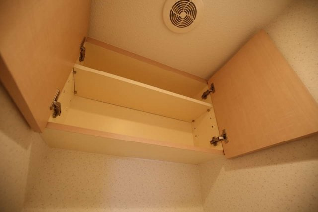 ティアラ大崎のトイレ|トイレ上部収納