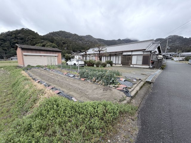 西脇市黒田庄町田高の中古一戸建の外観