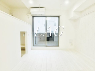 【居間・リビング】 | ＫＯＭＦＯＲＴＡ新中野 | 洋室のお部屋です。