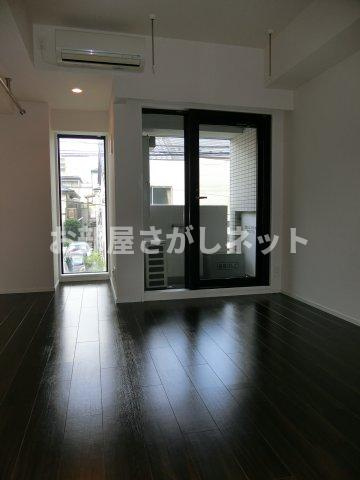 エルフラット　板橋【おとり物件なし】#学生・社会人にオススメ！初期費用分割払いOK！の居間・リビング|反転タイプ