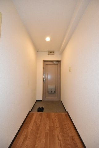 サニーコーポ山中の玄関