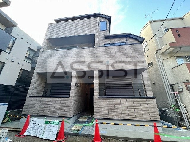 Ｌｙｃｏｒｉｓ西小山のエントランス