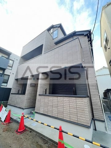 Ｌｙｃｏｒｉｓ西小山の玄関